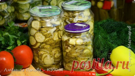 САЛАТ ИЗ ОГУРЦОВ НА ЗИМУ, с луком и острым перцем – Вкусная и пикантная закуска. Приготовить легко! | Страна Мастеров
