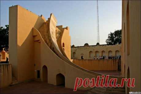 Древняя обсерватория Джантар-Мантар