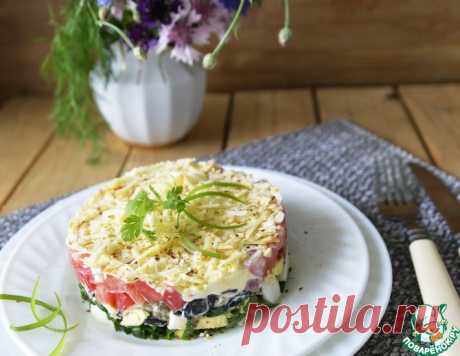Слоёный салат из баклажанов и копчёного сыра – кулинарный рецепт