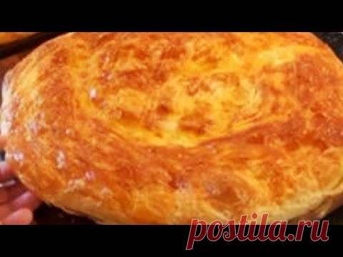 Слоеная лепешка с луком