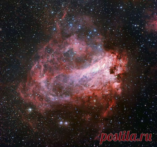 Космическая роза Messier 17 в 5500 световых лет от Земли | АСТРОновости