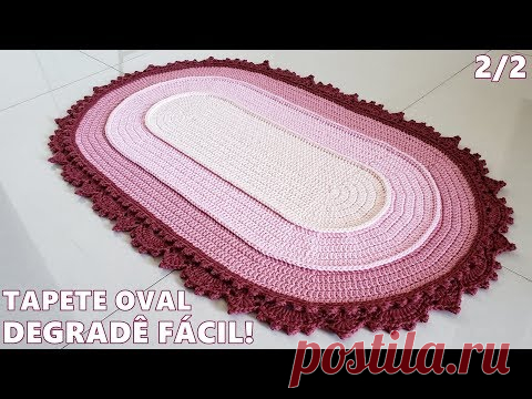 Tapete oval de crochê com degradê de cores  2/2