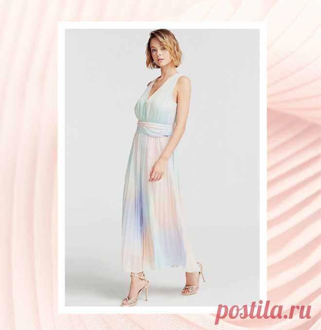 Wishlist: 35 невероятно красивых плиссированных платьев