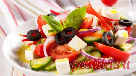 Греческий салат с фетаксой: 8 ярких рецептов