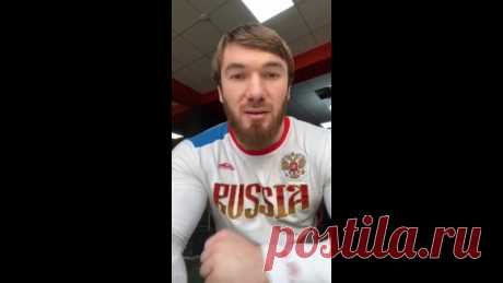 Тяжелоатлет-Апти Аухадов,показывает упражнения для лечения поясничного отдела спины