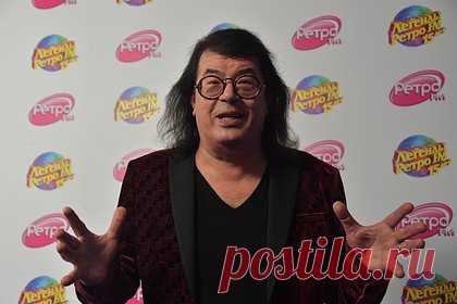 Игорь Корнелюк заявил о невозможности отменить русскую культуру. Заслуженный деятель искусств РФ и композитор Игорь Корнелюк заявил о невозможности отменить русскую культуру. Музыкант убежден, что «маятник качнулся» в сторону отмены российских деятелей, но скоро ситуация изменится. Он сказал, что невозможно отменить великих писателей и русский балет.