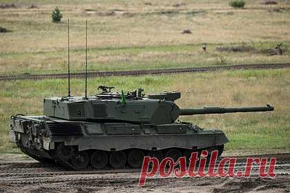 Стало известно об отправке ВСУ танков Leopard под Марьинку. Российские войска заняли более половины села Победа под Марьинкой в Донецкой народной республике. Отмечается, что при поддержке танков российские штурмовики выбили бойцов Вооруженных сил Украины (ВСУ) из многих домов в населенном пункте, куда ВСУ постоянно перебрасывают подкрепления.