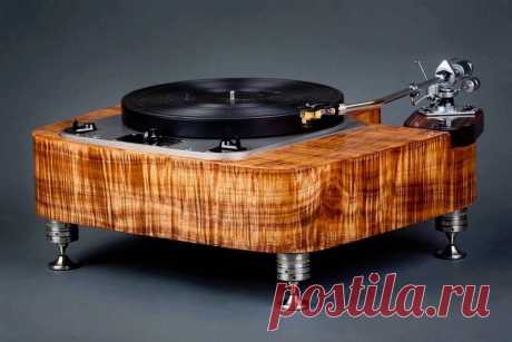 Garrard turntable on a gorgeous plain-wood plinth