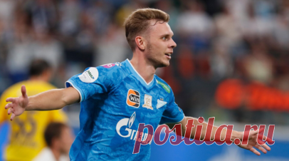 18-летняя модель показала интимные переписки с футболистом «Зенита» Глушенковым. 18-летняя модель Кира Артамонова выступила с обвинениями в адрес футболиста сборной России и «Зенита» Максима Глушенкова. Читать далее