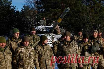 В Конгрессе США назвали условие для продолжения помощи Украине. Спикер Палаты представителей Конгресса США Майк Джонсон заявил, что для продолжения переговоров о предоставлении помощи Киеву Белый дом должен ответить на вопросы о стратегии по Украине. В первую очередь Конгресс интересует, какова конечная цель США на Украине и как будет контролироваться расходование средств.