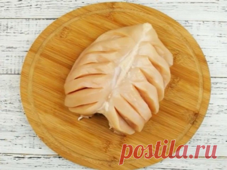 ЗАПЕЧЕННАЯ КУРИНАЯ ГРУДКА. Предлагаю вам самый простой и эффектный рецепт приготовления куриной грудки. 4 простейших ингредиента и СЫТНОЕ, но НЕКАЛОРИЙНОЕ второе блюдо на вашем столе. Этот рецепт для ленивых обязательно пригодится всем, кто старается СКИНУТЬ ЛИШНИЙ ВЕС ПОСЛЕ ПРАЗДНИКОВ. Куриное филе — очень ценный диетический продукт. 

Ингредиенты
_____________

Куриное филе 2 шт. 
Болгарский перец 2 шт. 
Сметана 100 г 
Кетчуп 100 г 
Соль по вкусу Черный перец (молотый) п...