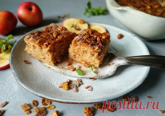 ЯБЛОЧНЫЙ ПИРОГ С ГРАНОЛОЙ
ИГРЕДИЕНТЫ:
Тесто
пшеничная мука 140 г
яйца куриные 1 шт.
сахар 120 г
сметана 20% 100 г
разрыхлитель 6 г
соль 1 щепотка
сахар ванильный по вкусу
Начинка
яблоки 6 шт.
сливочное масло 50 г
корица молотая 1 ст. л.
гранола с орехами 40 г