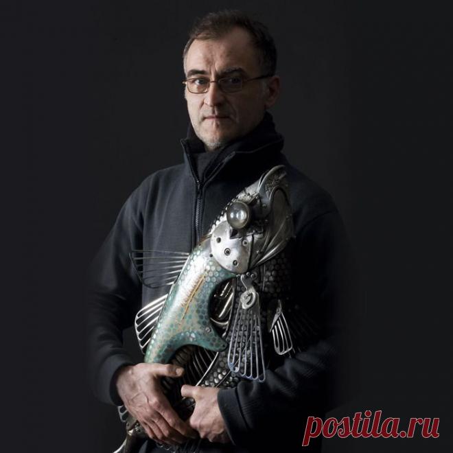 Edouard Martinet’s childhood genius for transforming incongruous scrap metal into intriguingly lifelike creatures has morphed into a highly sought-after body of work, says Simon de Burton