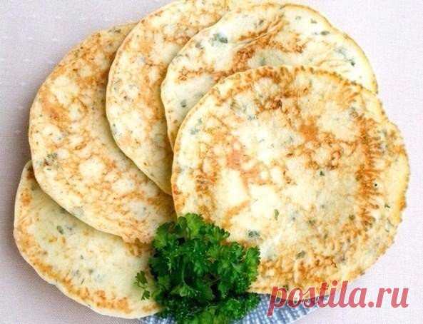 Сырные лепешки с зеленью на завтрак. Сытно и очень вкусно!
