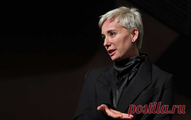 Чулпан Хаматова уехала из России. Сейчас актриса находится в Латвии. Ранее Чулпан Хаматова подписала два обращения к властям с призывом остановить боевые действия на Украине и начать переговоры о мире