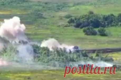 ВС РФ уничтожили два склада боеприпасов ВСУ. Также военные ликвидировали опорный пункт ВСУ в Орехово-Васильевке.