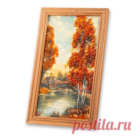 1.250 р-Интерьерная КАРТИНА в рамке с НАТУРАЛЬНЫМ ЯНТАРЕМ "домик в деревне"