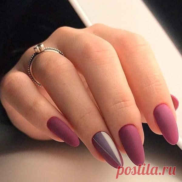 Комбинированный маникюр сезона осень-зима 2021-2022: отличные идеи для вашего вдохновения | Mixnews Модный комбинированный маникюр в 2021 году – это отличный выбор для тех женщин, которые, посещая мастера, не могут определиться с дизайном. Ведь бывает же