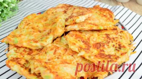 Делюсь рецептами приготовления драников из кабачков. Блюда получаются – сытными и воздушными | Огородные шпаргалки | Дзен