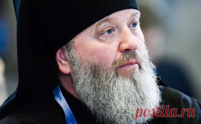 Настоятель собора в Кронштадте отверг сообщения о «ЧВК при РПЦ». Издание «Блокнот» написало о центре «Андреевский крест» при Морском соборе, назвав его «первой ЧВК при РПЦ». Настоятель храма архимандрит Алексий заявил, что центр готовит добровольцев, но частной военной компанией не является