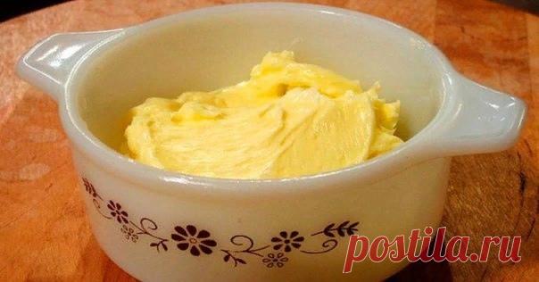 Как сделать масло в домашних условиях?
Вы никогда не будете покупать масло в магазине, попробовав это масло! Вот как приготовить его всего за 7 минут!

Необыкновенный вкус! Это масло стоит попробовать!
Как вы, вероятно, знаете, масло производится из пастеризованного молока и содержит мало здоровых и полезных веществ. С другой стороны, масло, приготовленное самостоятельно, очень полезно, так как содержит многие витамины и минералы, найденные в сыром молоке.
Показать полностью…