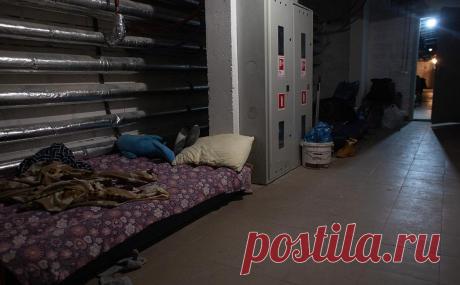 В Киевской области раздались взрывы. Местная военная администрация сообщила о работе средств ПВО. Днем взрывы прогремели в Кировоградской и Днепропетровской областях. Минобороны России подчеркивает, что наносит удары только по военным и энергетическим объектам