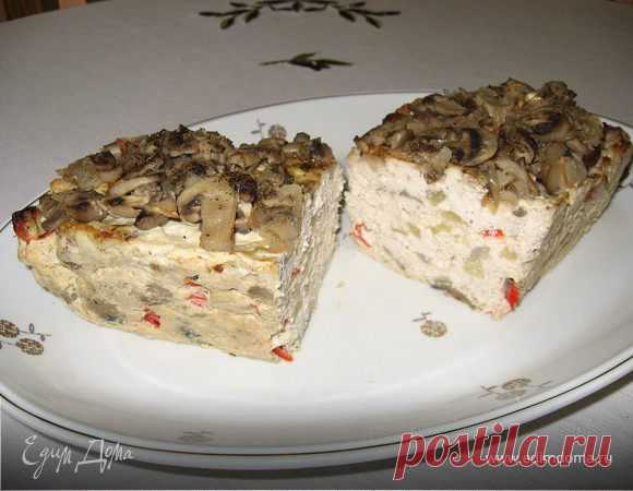 Мясная запеканка с шампиньонами. Ингредиенты: куриное филе, яйца куриные, перец болгарский | Официальный сайт кулинарных рецептов Юлии Высоцкой