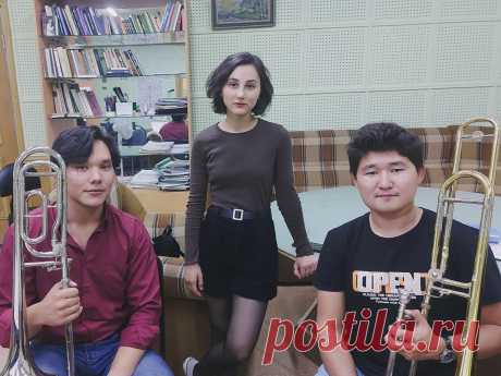 Виталия Арсламбекова. «Танец исполинов» для двух тромбонов. Исполняют Рустам Беркеш и Данай Жолдыбаев. Аудиостудия Магнитогорской консерватории. Июнь 2023 г.