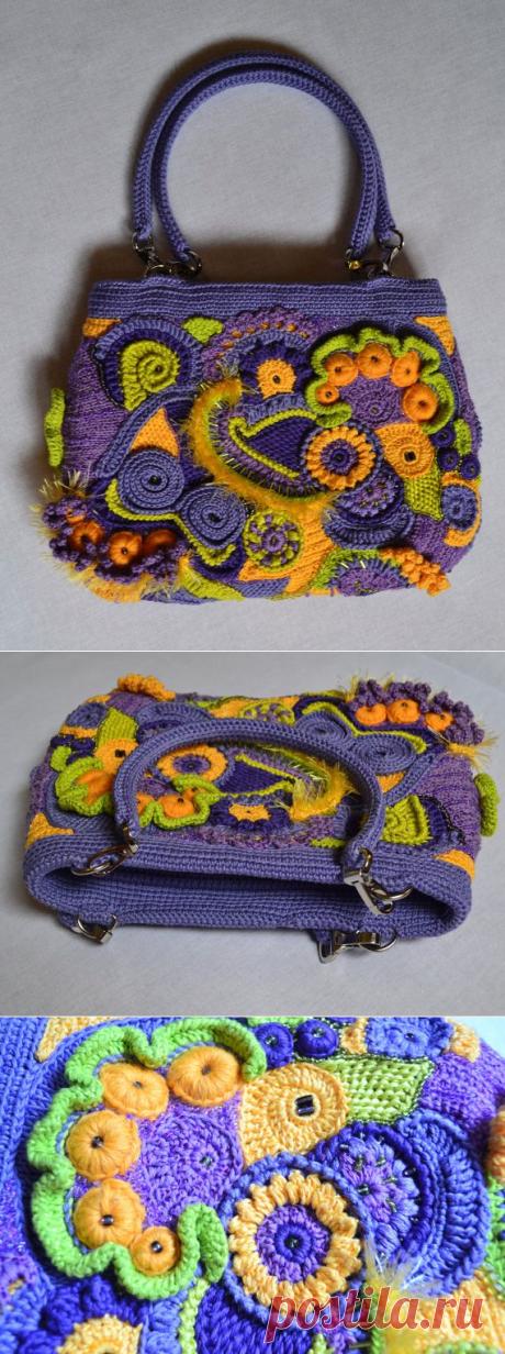 Первоцветы. Сумка крючком в стиле фриформ расшитая от Veselunka