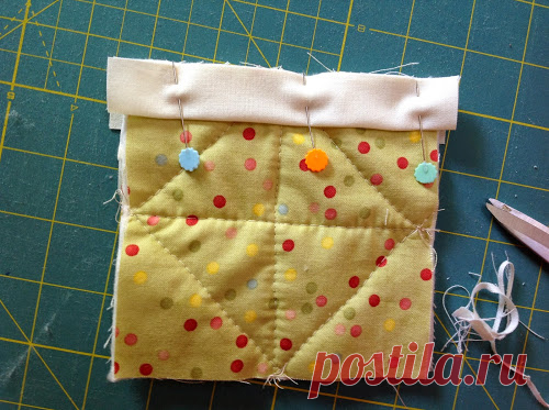 Quilt-as-you-go (QAYG) Jane A. Stickle quilt | Sewn Up
соединение простеганных  блоков