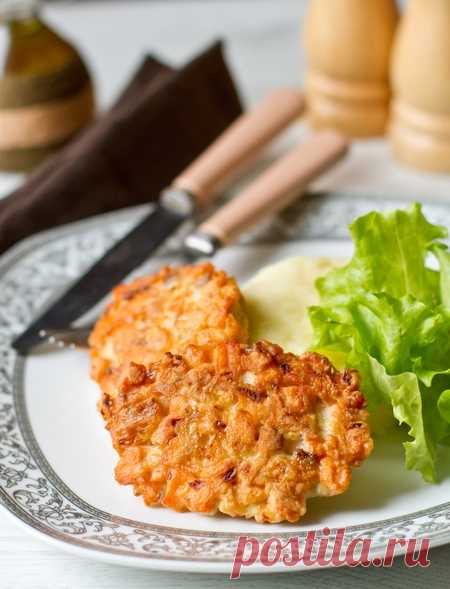 Рубленые шницели из лосося на Вкусном Блоге Апдейт фото к рецепту от 26.03.2008. И снова рыба. И снова лосось 🙂 Это очень простой рецепт, который дает замечательный по вкусу результат. Кстати, рыбка, которую я частенько использую в приготовлении своих блюд, весьма и весьма доступна для кошелька среднестатистического гражданина нашей Синеокой. Я говорю конкретно о серебристом лососе (он…