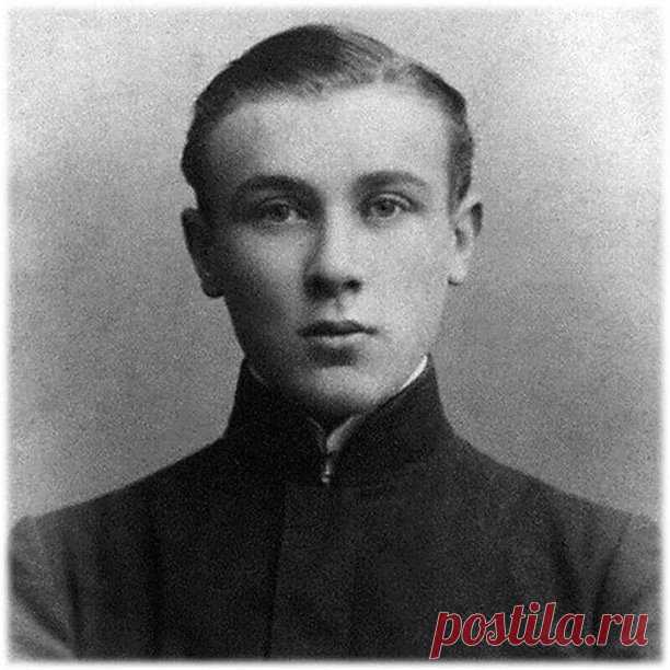 15 мая - Родился Михаил Булгаков ( 15 мая 1891 — 10 марта 1940) - советский писатель, драматург, театральный режиссер