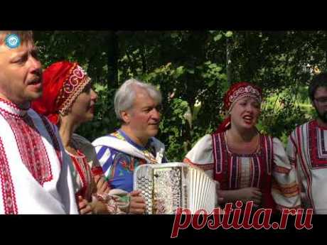 Валерий Сёмин заслуженный артист РФ!! Родина у нас одна, а душа её в гармони!