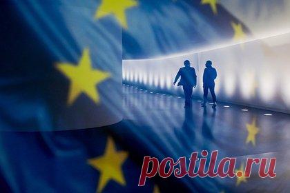 Прогноз роста экономики Европы ухудшили. В Организации экономического сотрудничества и развития (ОЭСР) ухудшили собственный прогноз темпов роста экономики еврозоны в 2024 году. Показатель снизили с 0,9 до 0,6 процента, сообщает «Прайм» со ссылкой на февральский доклад ОЭСР. Ухудшение прогноза роста экономики еврозоны не стало первым.