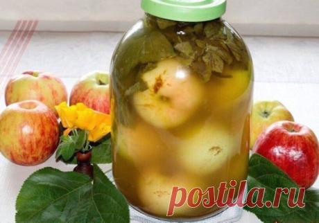 ЯБЛОКИ МОЧЁНЫЕ - САМЫЙ ПРОСТОЙ РЕЦЕПТ!  

Крепкие яблоки, желательно поздних зимних сортов сложить в 3-х литровые банки залить холодной водой, насыпать 3 ложки соли, 3 ложки сахара, положить пару лавровых листиков, можно гвоздичку. 
Закрыть крышками и хорошо потрясти , чтобы соль и сахар растворились. Оставить на неделю при комнатной температуре, а затем унести в холодный подвал. 
Через месяц яблоки готовы, хранить можно всю зиму , до весны.