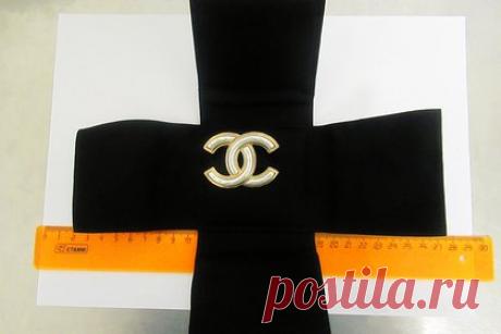 Мужчина вернулся в Россию с чемоданом роскошной одежды и лишился ее на таможне. Сотрудники аэропорта Пулково в Санкт-Петербурге лишили вернувшегося из Дубая пассажира предметов роскоши, которые он пытался провезти в багаже. Задержанный рассказал, что купил вещи в ОАЭ для личного пользования, однако не поинтересовался правилами перевоза товаров через границу.