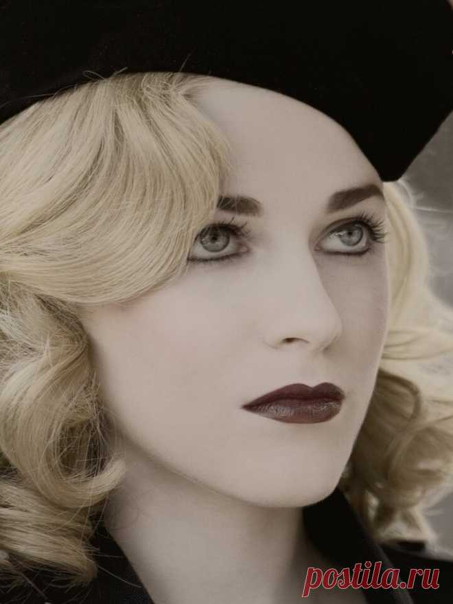 Эван Рэйчел Вуд