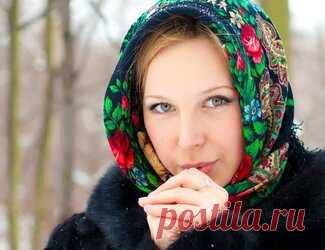 10 главных модных ошибок русских женщин Национальные черты откладывают существенный отпечаток на стиль женщины – дам из разных стран часто можно опознать по тому, как они выглядят и что предпочитают. А ещё по тому, какие ошибки в стиле они совершают. Сегодня мы поговорим о том, какие ошибки больше всего характерны для русских женщин. Конечно, мы не утверждаем, что они свойственны для всех русских женщин без исключения – но именно эти черты часто можно наблюдать у наших соо...