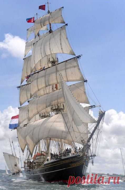 "Stad Amsterdam '' Clipper from Holland | Tall Ships