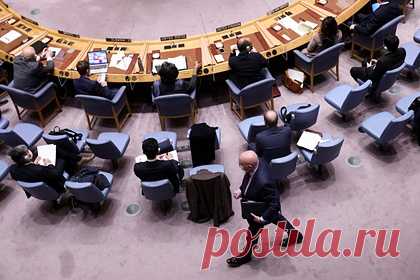 Стало известно об острейшей перепалке России и США на заседании Совбеза ООН. Словесная перепалка, которая разгорелась между постпредами России и США при ООН Василием Небензей и Линдой Томас-Гринфилд на заседании Совета безопасности организации, стала острейшей за последние годы, пишет The Washington Post. При этом ни одна из сторон не продемонстрировала готовность пойти на уступки.