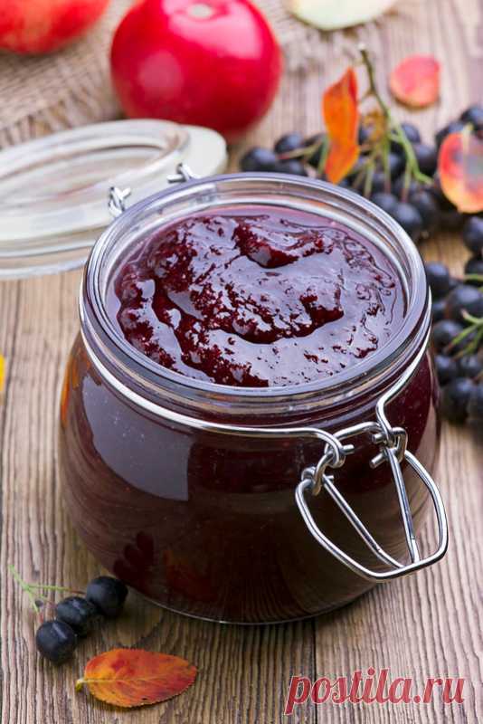 Джем из черноплодной рябины и яблок и ... и тертый пирог с ним