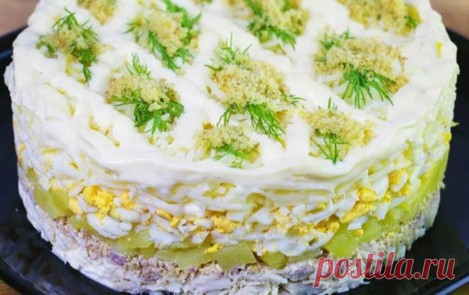 Салат с курицей и ананасом

Салат получается очень нежным и легким. Он дополнит любое праздничное меню.

Ингредиенты:
1. Куриная грудка - 250 гр.
2. Куриные яйца - 5 шт.
3. Консервированный ананас - 250 гр.
4. Грецкие орехи - 100 гр.
5. Твердый сыр - 150 гр.
6. Майонез - по вкусу.
7. Соль - по вкусу.
8. Зелень укропа.

Способ приготовления:

1. Куриную грудку отварить в подсоленной воде с лавровым листом и черным перцем. Остудить и нарезать небольшими кусочками.

2. Консер...