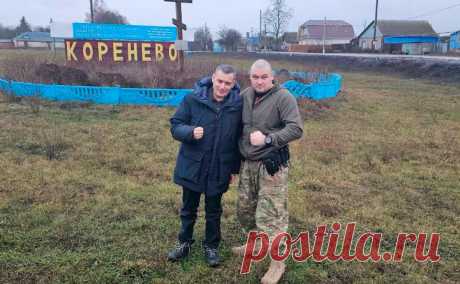 Хинштейн показал фото с погибшим замом главнокомандующего ВМФ Гудковым. Врио губернатора Курской области Александр Хинштейн показал совместное фото с погибшим генерал-майором и заместителем главнокомандующего Военно-морским флотом (ВМФ) России Михаилом Гудковым.