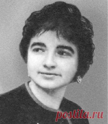 Нина Будённая - вторая жена Михаила Державина и дочь маршала Буденного