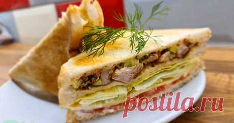 "Клаб сэндвич" с курицей🥪 - пошаговый рецепт с фото. Автор рецепта Zavinta Alina Reinikova . "Клаб сэндвич" с курицей🥪 - пошаговый рецепт с фото. Прекрасный завтрак или ужин, так же очень удобно брать в дорогу, на работу или на пикник.😉 Это прекрасный способ использовать остатки. 
В этот раз у меня осталось курицы "Терияки" со вчерашнего дня🙂 Рецептом это не назову, просто идея ☺ Кол-во...