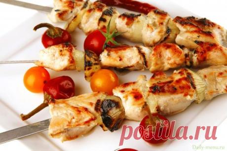 Шашлык из куриной грудки в маринаде из йогурта - Рецепты от Daily-menu.ru - Daily-menu.ru