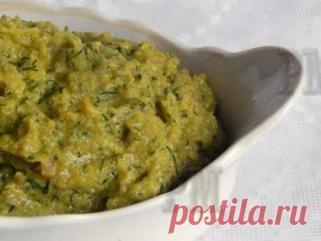 Зеленый паштет - Очень весенний рецепт по цвету, хотя готовить его можно круглый год. Необычное сочетание продуктов приятно Вас удивит. Этот паштет можно есть даже в Великий пост, правда только в избранные дни.