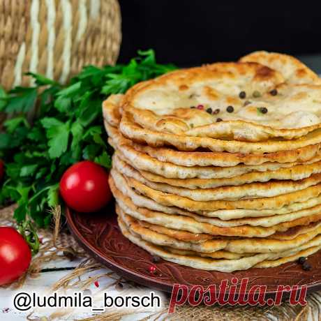 Кума научила, всего стакан кефира и немного творога. Вкуснейший завтрак или перекус. | Вкусный рецепт от Людмилы Борщ | Яндекс Дзен