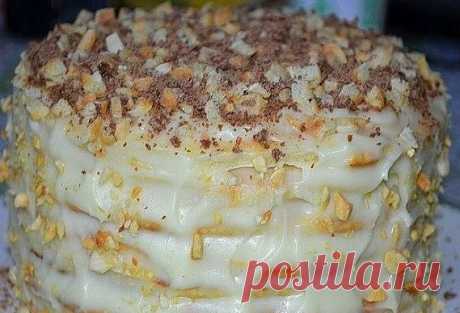 Боже мой, какая же это вкуснятина!

Торт готовится быстро и просто, получается большим и очень вкусным. Очень нежный...

Тесто:
1 яйцо
200 гр творога
1 ст сахара
ванилин
примерно 300 гр муки
1 ч л гаш соды.

Крем:
500 мл молока
1 яйцо
1 ст сахара
3 ст л муки
ванилин
150 гр слив масло.
Орехи 150 гр.

Приготовить основу крема: растереть яйцо с сахаром и мукой, добавить ванилин, влить молоко, перемешать венчиком, поставить на медленный огонь, варить до загустения, постоянно м...