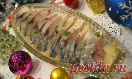 СКУМБРИЯ МАРИНОВАННАЯ БЫСТРАЯ за 1 Час ЯЗЫК ПРОГЛОТИШЬ! Рыбка маринуется в Соке Апельсина. Не переживайте сладкой она не получится. Уверяю Вам Понравится не только сама Скумбрия, но и Овощи в которых она мариновалась! Очень Вкусная и Достойная Закуска. Такую Вкуснятину смело можно подавать на Праздничный Стол 

Сохрани рецепт пригодится! Поделись с друзьями этой находкой :)

 Ингредиенты:  

Скумбрия мороженная 1 шт.
Лук репчатый 2 шт.
Стебель сельдерея 2 шт.
Апельсин 2 шт...